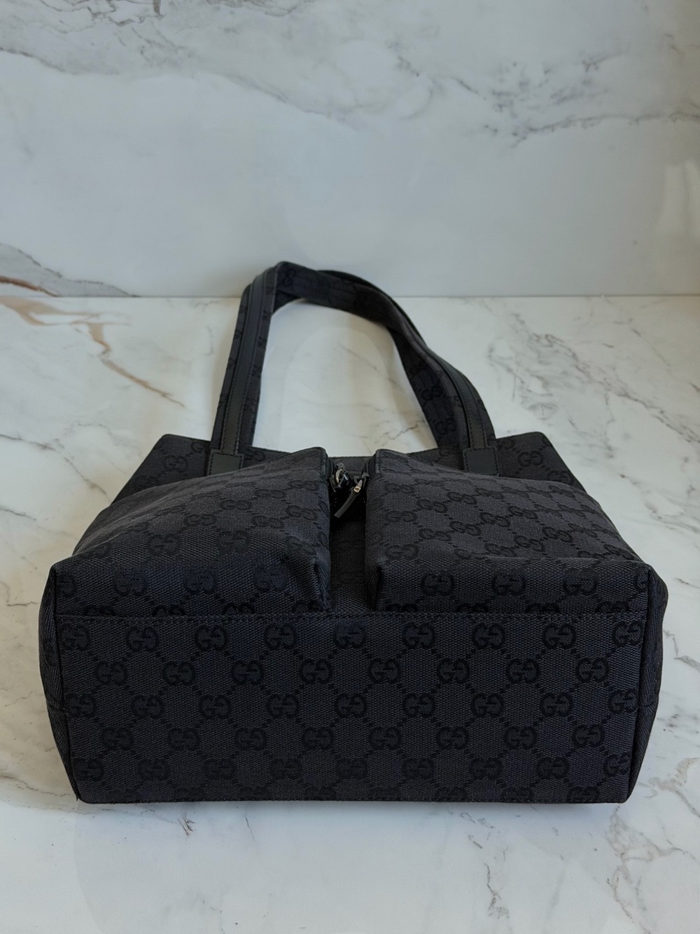 SOLD ❌ Authenticated LIKE NEW Vintage Gucci Tom Ford Black GG Monogram Bag - Picture 4 of 10